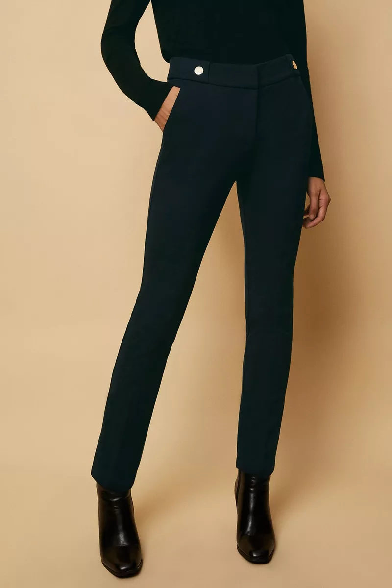 WallisFashion's tweet photo. Struggling to think of an outfit to go with our beloved Rain Mac? Donβt worry weβve got you!
Shop online here π
https://t.co/jw8mO2s1h2
https://t.co/uAfxa5sBKG
https://t.co/JCH08fWhsU
https://t.co/oKGscl88DY
#foreverwallis #wallisfashion #wallisloves #autumnwear #newin https://t.co/vEkpWDj6Ox