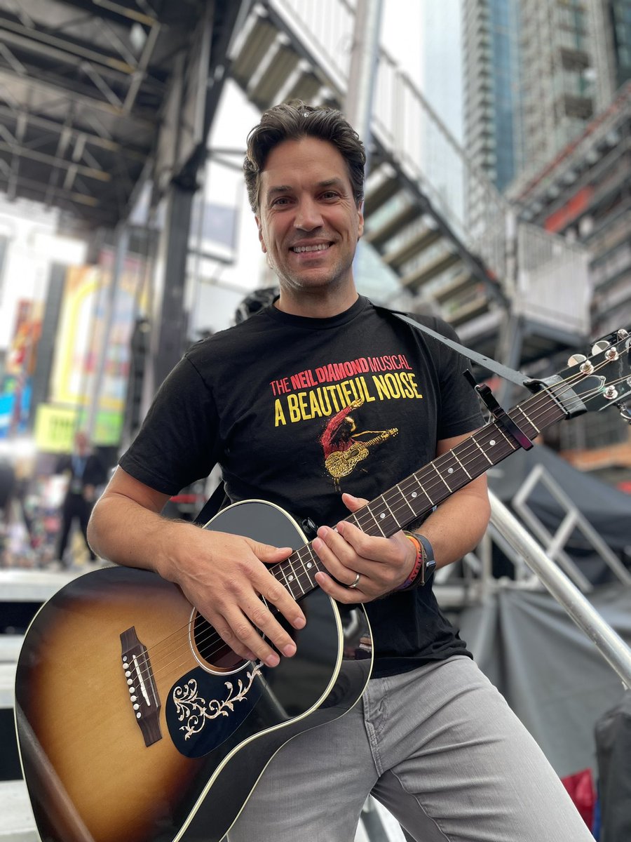 thewillswenson's tweet photo. Got to sing in Times Square this morning for  #CurtainUpBway! Tons of fun! Come see me in the Neil Diamond musical: @beautifulnoise on Broadway:) Previews start Nov 2nd ✊🏼❤️💎 
Thanks for the photo Alex Hairston! https://t.co/Zo5TxMUooK