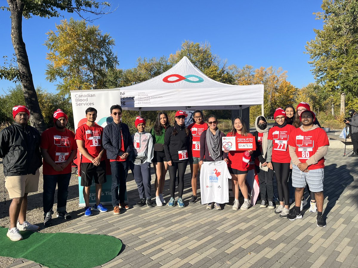 RunForCGY's tweet photo. @LifelineCalgary representatives are here and ready for this years highly anticipated run!
Drop by their mini putt challenge for a chance to win cool prizes and donate to support @CanadasLifeline #RunForCalgary #Mercy4Mankind https://t.co/zkQrJlc8jO