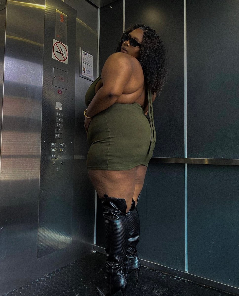 ShoeDazzle's tweet photo. Taking these boots to new heights @mynamesireanna #StyledinSD
Shop the look: https://t.co/T5a0rxqYve https://t.co/m5xvBXEBvM