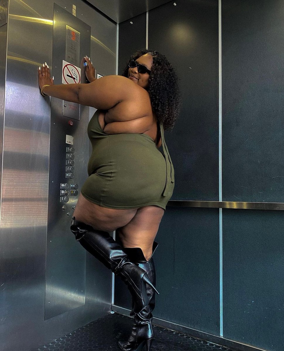ShoeDazzle's tweet photo. Taking these boots to new heights @mynamesireanna #StyledinSD
Shop the look: https://t.co/T5a0rxqYve https://t.co/m5xvBXEBvM