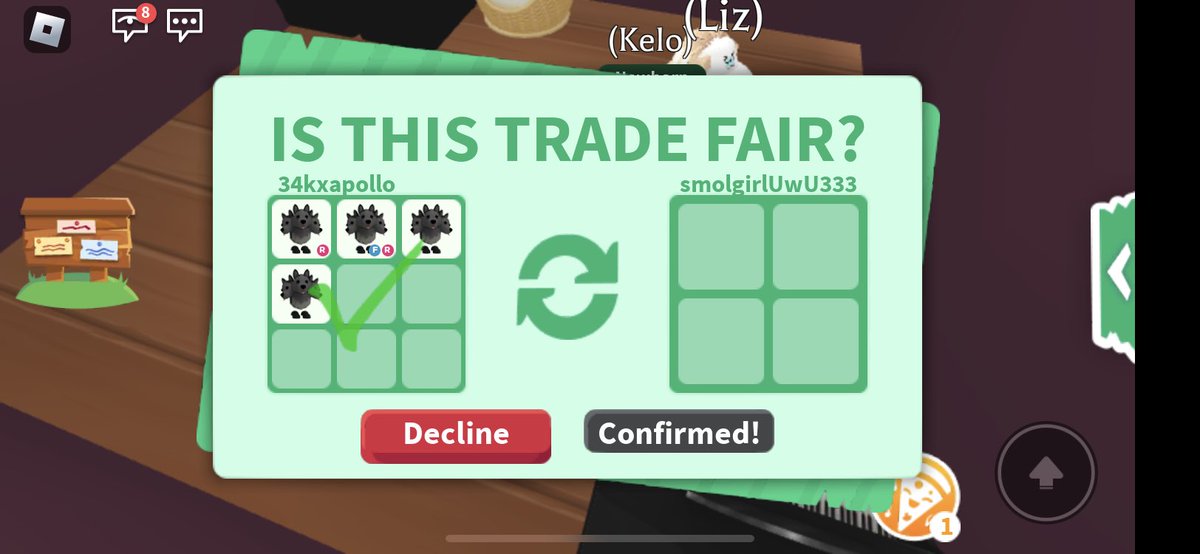 itschelji's tweet photo. @robloxtradess is a scammer!! Lmao https://t.co/RZMcX401zf