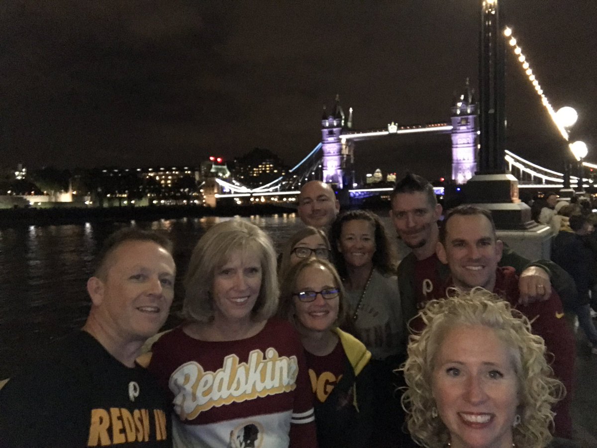 Crystal_Mc_R's tweet photo. #LondonMemories2016 #HTTR #DCTweetTeam #ReadyToGoBack 
First time meeting our UK family in person! #BestTourGuides @labphreak @WFTFemaleFan @run_daz_ride @Peter_Chilton @SkyBlueJay @Neil_Flav @Johannabill84 @LisaBaines47 @NigelGriggs75 @BR_Sniper https://t.co/iLJmV5v4i4