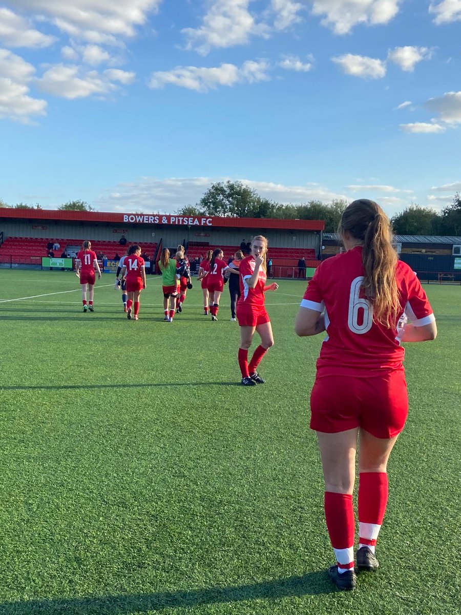 3-2!
Big win for the girls today cruising through to the next round of the Vitality womens FA Cup after a dominant performance at the Len Salmon Stadium!!
#UPTHEBOWERS
🔴⚪️