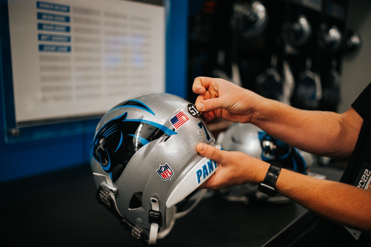 PanthersUnis's tweet photo. BREAKING: The Panthers are using vintage 1995-2011 logos and wordmarks on the field for today's Keep Pounding Game 👀

Carolina will also wear a special #51 helmet decal in honor of Sam Mills

📸: @Panthers | #KeepPounding https://t.co/L19PmiimxY