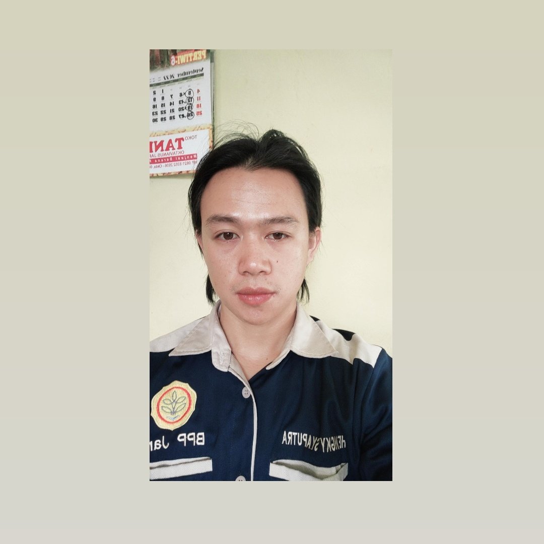 SyaHengky's tweet photo. #FotoProfilBaru
#PrayForKanjuruhan 
#SepakbolaIndonesiaBerduka 
#KanjuruhanDisaster 
#KanjuruhanStadium https://t.co/qguBSJPkcn