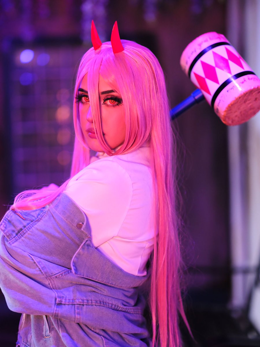 arliatattoo's tweet photo. We’re having a Chainsaw Man streaming event October 11th! Come in cosplay! https://t.co/PgOOPhlu0z