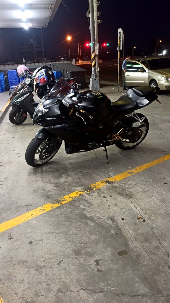 Giotto_Wilson56's tweet photo. @t2DWsj2L1W6Yehm @Barniny_8zz 她可以先賣小阿魯給我...有大阿魯沒小阿魯真寂寞 https://t.co/1efxvinoZ2