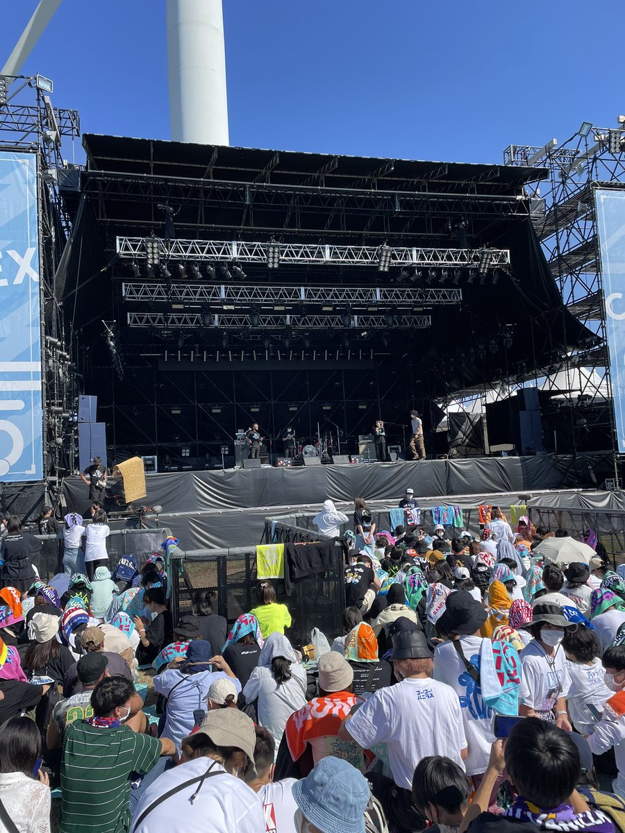 neru_uyu's tweet photo. ぴあフェス最高だった！
どれもいいバンドすぎて…
特にミセスの時の盛り上がりはえぐかったです笑
 #ぴあフェス  #ぴあフェス2022  #ぴあフェス_DAY2 https://t.co/J6GRIdu9MP
