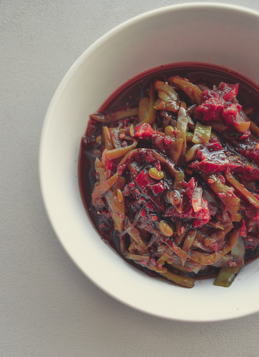 gurmevegan's tweet photo. Mediterranean Green Beans in Tomatoes
Get the recipe: https://t.co/25wZaUZ1eb
#wholefoods #wholefood #turkishfood #veganrecipes #veganfood #veganfortheanimals #plantbasedrecipes #gurmevegan #gourmetvegan #plantkitchen #foodie #recipes #greenbeans #food #veganchefs https://t.co/bD76kSCxDv