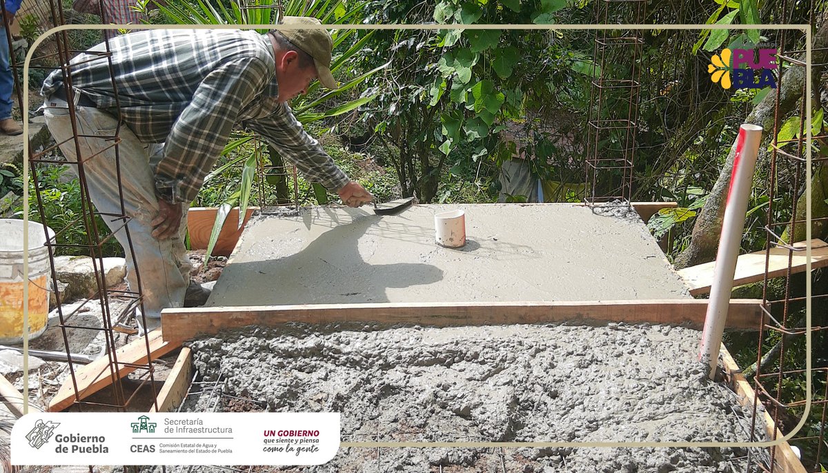 CeasPueOficial's tweet photo. #CEASPUEInforma | La Comisión construye 50 baños con biodigestores en #Hueytlalpan.
Con esta obra el @Gob_Puebla beneficia a 210 habitantes y mejora la salud pública en cuatro localidades. @MBarbosaMX @JuanPablo_CC22 https://t.co/w20989qlr5