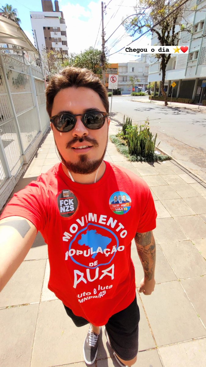 leotortorelli's tweet photo. #LulaDay #LulaNoPrimeiroTurno13 https://t.co/6YthAU7sLQ