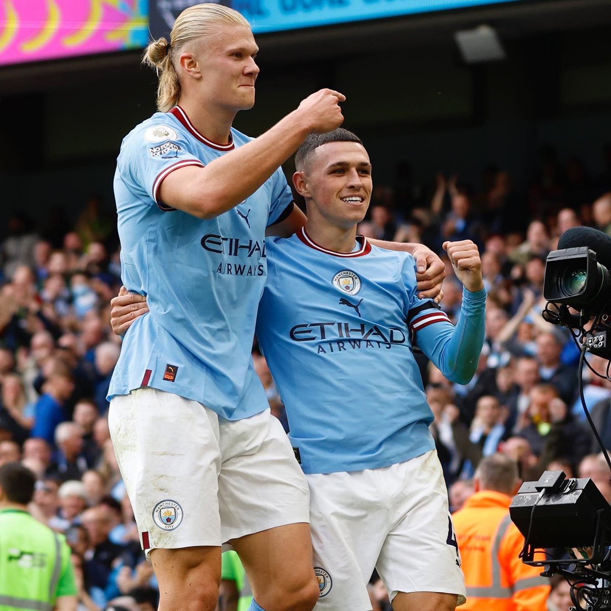 Phil Foden tweet media