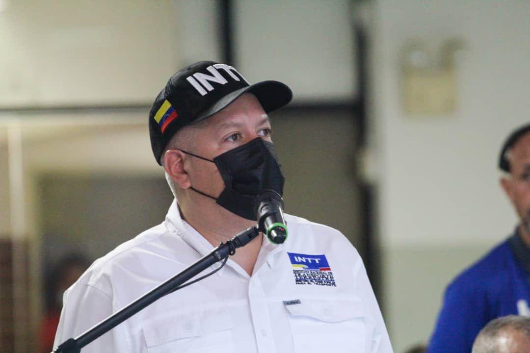 #EnVivo En cuanto al transporte público, el caso de los niños pueden emitir los ticket a través del sistema patria #AraguaEsEducación <a href="/NicolasMaduro/">Nicolás Maduro</a> <a href="/_LaAvanzadora/">Yelitze Santaella</a> <a href="/Soykarinacarpio/">Karina Carpio</a> @MPPEDUCACION <a href="/leoalvacabrera/">Prof. Leonardo Alvarado</a> @ZE_Aragua <a href="/CRIFPMA/">CRIFPMA</a> @saclarigue <a href="/nelmarkarina/">NELMAR GUEVARA</a>