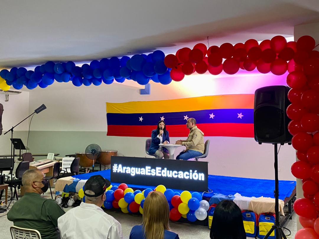 #AsíLoDijo Gob. <a href="/Soykarinacarpio/">Karina Carpio</a> “No es nada mas una estructura, es la casa abrigo”
#AraguaEsEducación #AraguaEsEducación #AraguaEsEducación