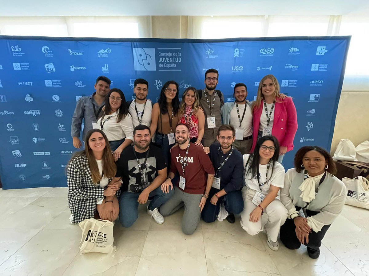 Este fin de semana @_AlbertoQC_ ha acompañado a nuestros compis de <a href="/JSE_ORG/">Juventudes Socialistas</a> con <a href="/Ri_Blazquez/">Ricardo Blázquez Fernández</a> como nuestro máximo representante en el <a href="/_CJE_/">Consejo de la Juventud de España</a> ⚡️

❤️Gracias a <a href="/HelenRuCe/">Elena Ruiz Cebrián</a> por su labor estos años y mucha suerte para <a href="/andreahenryy/">Andrea Henry</a> en el cargo 🍀

Por una agenda repleta de juventud 🤝