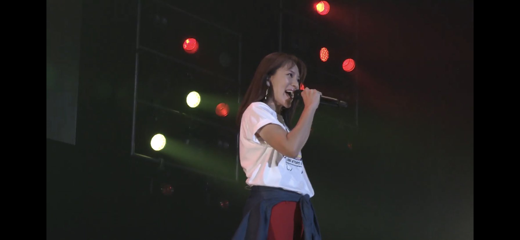 元SPEEDの上原多香子さんの高校生で制服姿のテレカ‼️