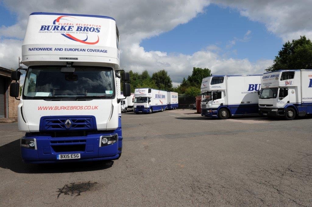BurkeBrosMoving's tweet photo. Outwards to the west and south of #France for our crews today. Covering Vienne, Gers and Tarn next week for our customers #makingTheMove.
@AshtonsLegal @LeggettsImmo @allfrenchprop @BlevinsFranks https://t.co/vQ4VPTOVMS