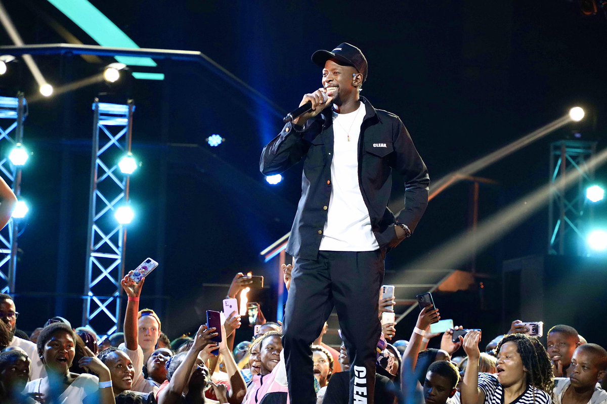 Robot_Boii's tweet photo. THANK YOU GUYS ❤️💛💚!!! #IdolsSA #RobotBoii @IdolsSA 

📸: @Askfor_Merci https://t.co/zCKy7IPalI