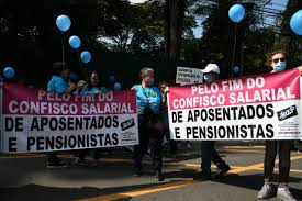CristinaPqc's tweet photo. No dia de hoje, desejo que os paulistas escolham a mudança! 30 anos de @PSDB_SP já deveriam ter aberto os olhos da população. Esse @rodrigogarcia_ é só uma continuação do Dória! Chega de @PSDB_SP ! #forarodrigogarcia #ForaPSDB #ForaBolsonaro https://t.co/RQQikWVCsu