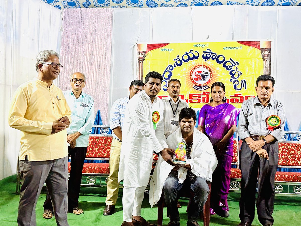 Jeevandants's tweet photo. Participated in Sadasaya Foundation 14th Anniversary Celebrations at Godavarikani and felicitated the Donor families 

@SwarnalathaGud2 @trsharish @NottoIndia @tsrtcmdoffice @Singareni1 @jeevandanpro @TelanganaCOPs @ts_health @dme_telangana https://t.co/pa3ckL3ABJ