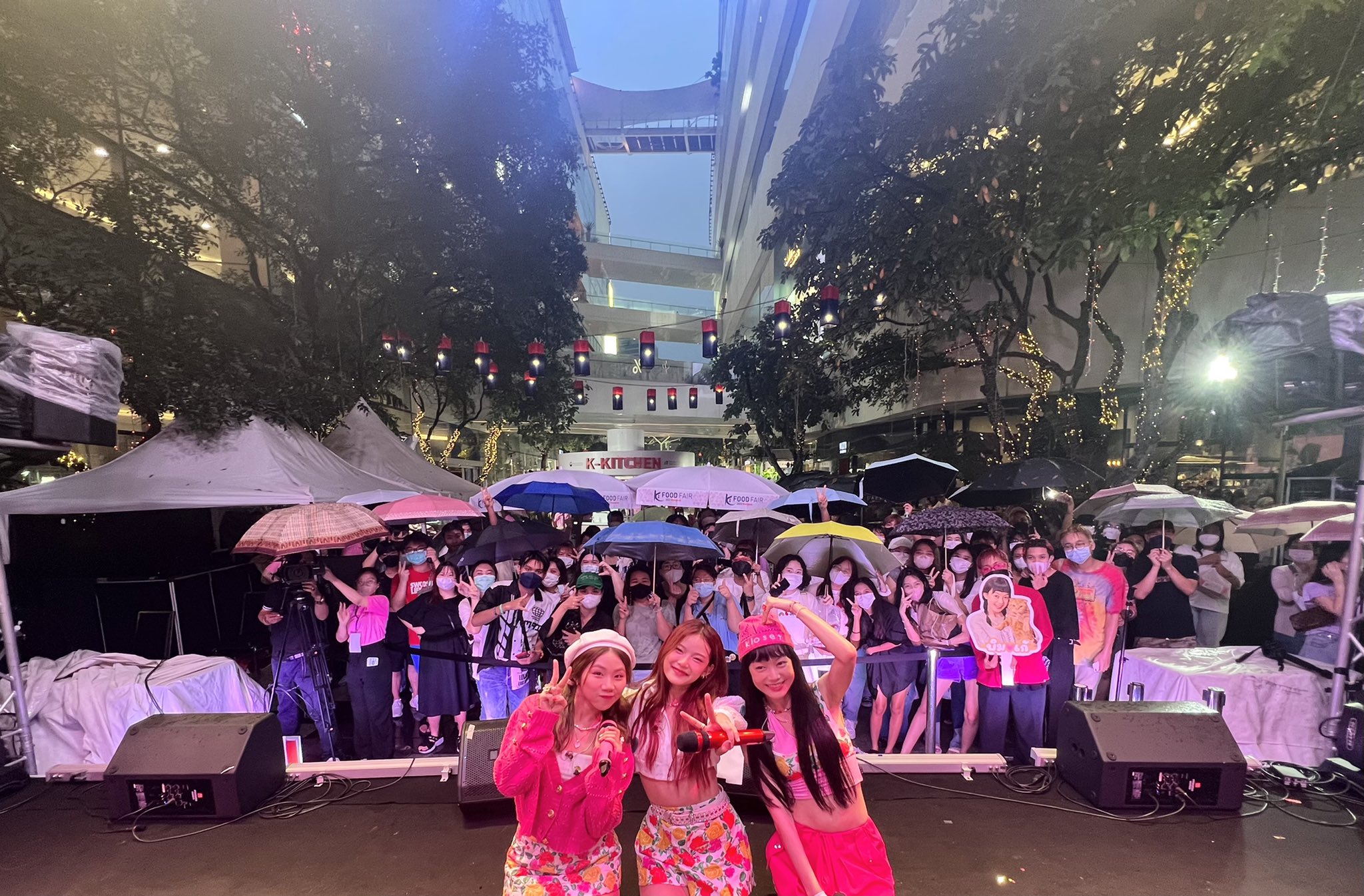 FeECi5IaMAcqX2j?format=jpg&name=large