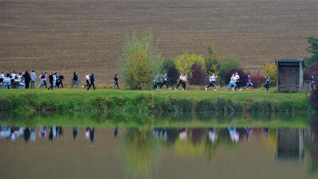 Mardi 18 octobre, c'est le retour du CROSS aux étangs pour les élèves du <a href="/clgBouligny/">Collège de Bouligny</a> ! 🏃‍♀️🏃‍♂️ Parents et proches sont attendus pour venir encourager les élèves ! 📣😄 
4 courses, on commence par les 6/5ème filles à 9h !⚡ 
Le FSE vous proposera à la vente café et petit déjeuner 😋