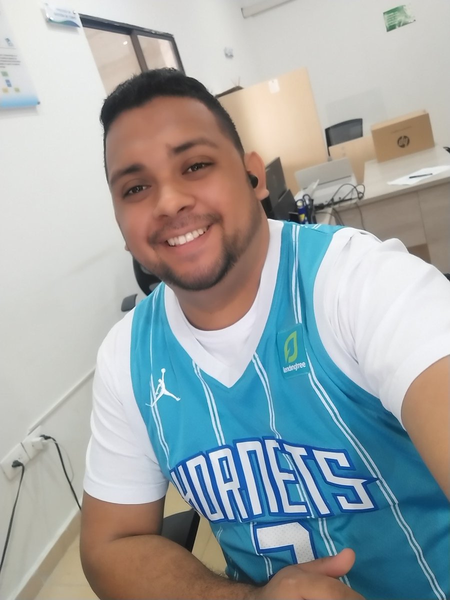 SandeRocha's tweet photo. 🎤🎧🎙️Mañana no hay clase...🎧🎙️🎤 https://t.co/86Ppmsv7jP
