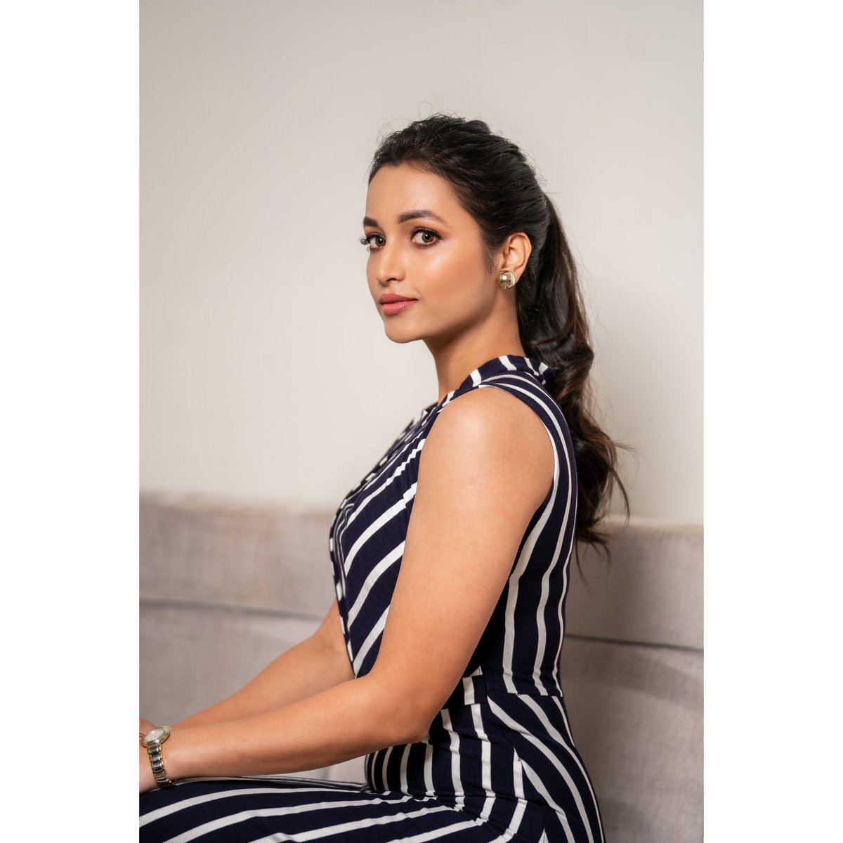 SrinidhiShetty7's tweet photo. 🖤🤍 https://t.co/HUpQzSJt9I