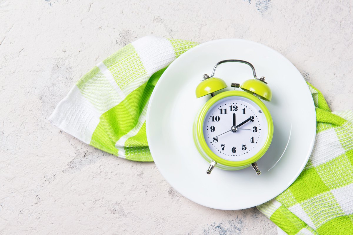 Fasting for 14-16 hours allows the body and brain to go into cellular cleanup mode, and shifts the body from burning glucose (sugar) for fuel to burning ketones (fat), resulting in optimized cell health, weight loss &amp; more.

#intermittentfasting #optimalhealth #energy #fatloss