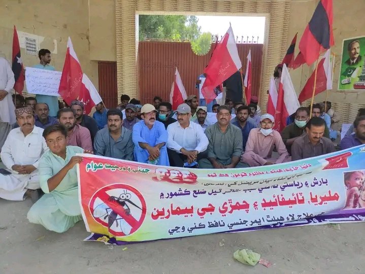 FaizWadera's tweet photo. جدوجهد ڪيو پنھنجي جو . ڊي سي ڪشمور  آٽا چڪي ۽ فلور ملز کي پابند بڻائي سرڪار مله تي آٽي جي فراھمي.
@AWPSindh 
@BThalho https://t.co/HFsY7ikj5g