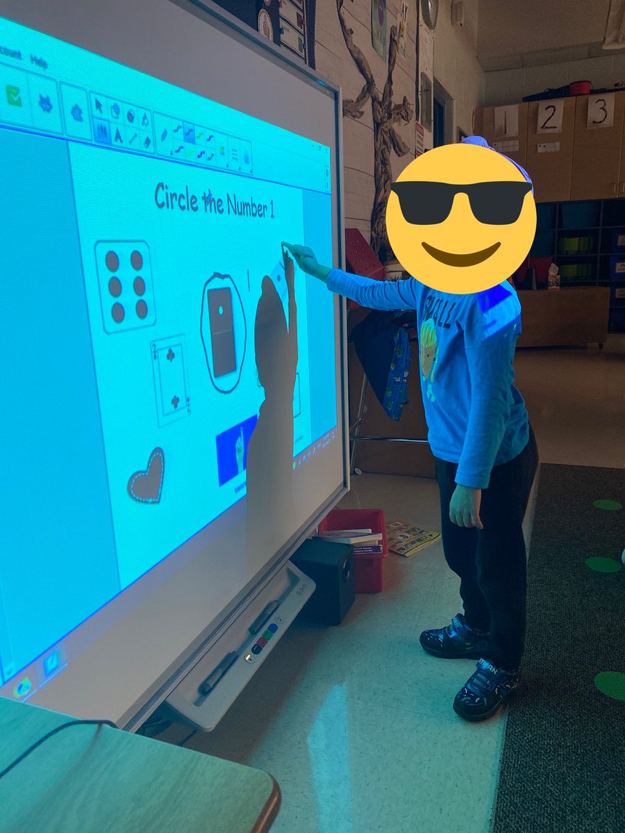 Ss loved exploring different ways we can make and represent numbers. <a href="/TVDSBKinder/">TVDSBKindergarten</a> <a href="/McLennan1977/">Deanna McLennan Ph.D</a> #tvdsbmath
