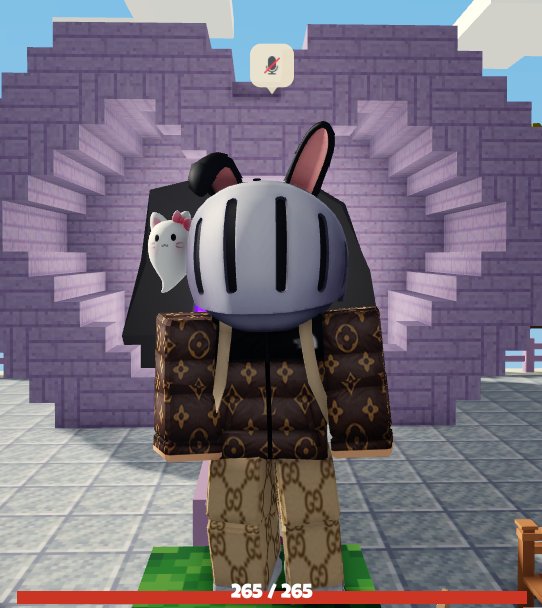 iitzfynn's tweet image. ~ i really love the new free bundle from #Guilded the helmet is really cute with the bunny ears 🤭🥰 ~ @Roblox #roblox #Robloxpromocodes2022