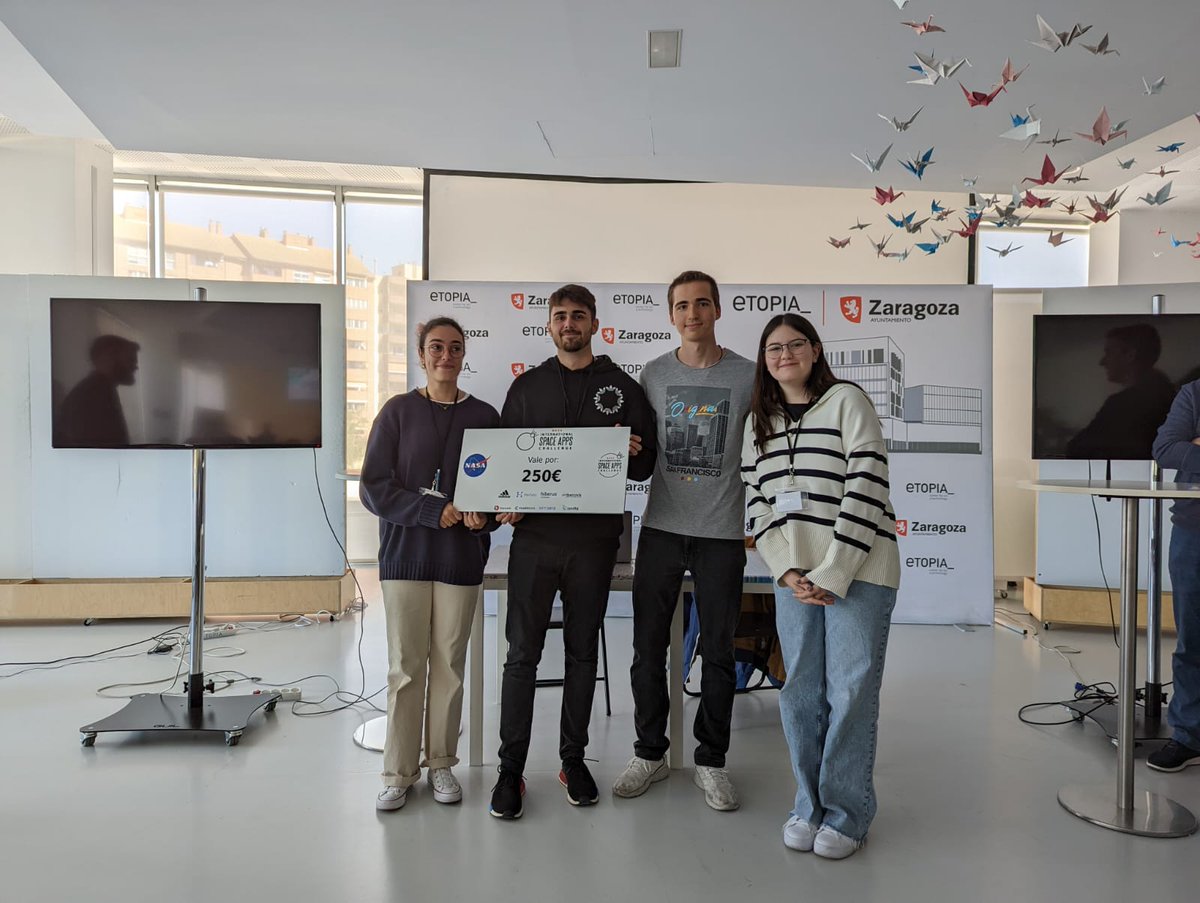 Tenemos segundo premio!! 👏👏👏👏👏 #SpaceApps