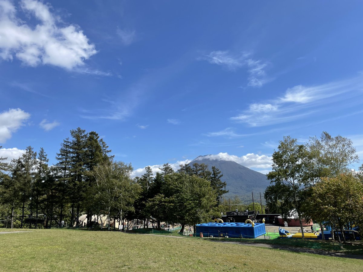 kiyusero's tweet photo. いよいよ1週間を切りましたね!
現地もさまざまなプロジェクトが最終段階に向けて、いろいろ準備など頑張っておりまーす!
10/8〜お天気が良くなることをみんなで祈りましょう♫
#DIC2
#ニセコ
#ヒルトンニセコビレッジ
#カンファレンス https://t.co/raB1vhav46