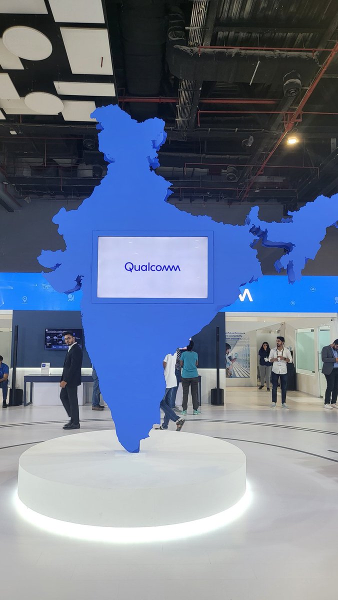 Tarunpathak's tweet photo. Great 5G start-up showcase by @qualcomm_in  here at #IMC2022 #IndiaMobileCongress2022 
1) @ajnalens 
2) @NimbleVision 
3) @DhruvaSpace 
4) @YogiFi_Me @CounterPointTR https://t.co/NZApmtkcpa