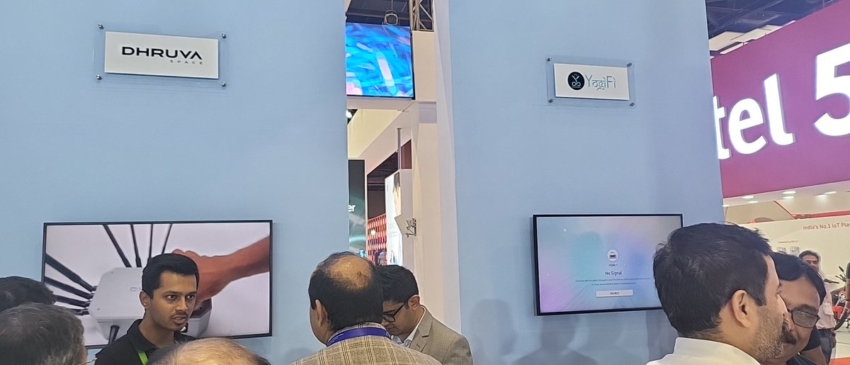 Tarunpathak's tweet photo. Great 5G start-up showcase by @qualcomm_in  here at #IMC2022 #IndiaMobileCongress2022 
1) @ajnalens 
2) @NimbleVision 
3) @DhruvaSpace 
4) @YogiFi_Me @CounterPointTR https://t.co/NZApmtkcpa