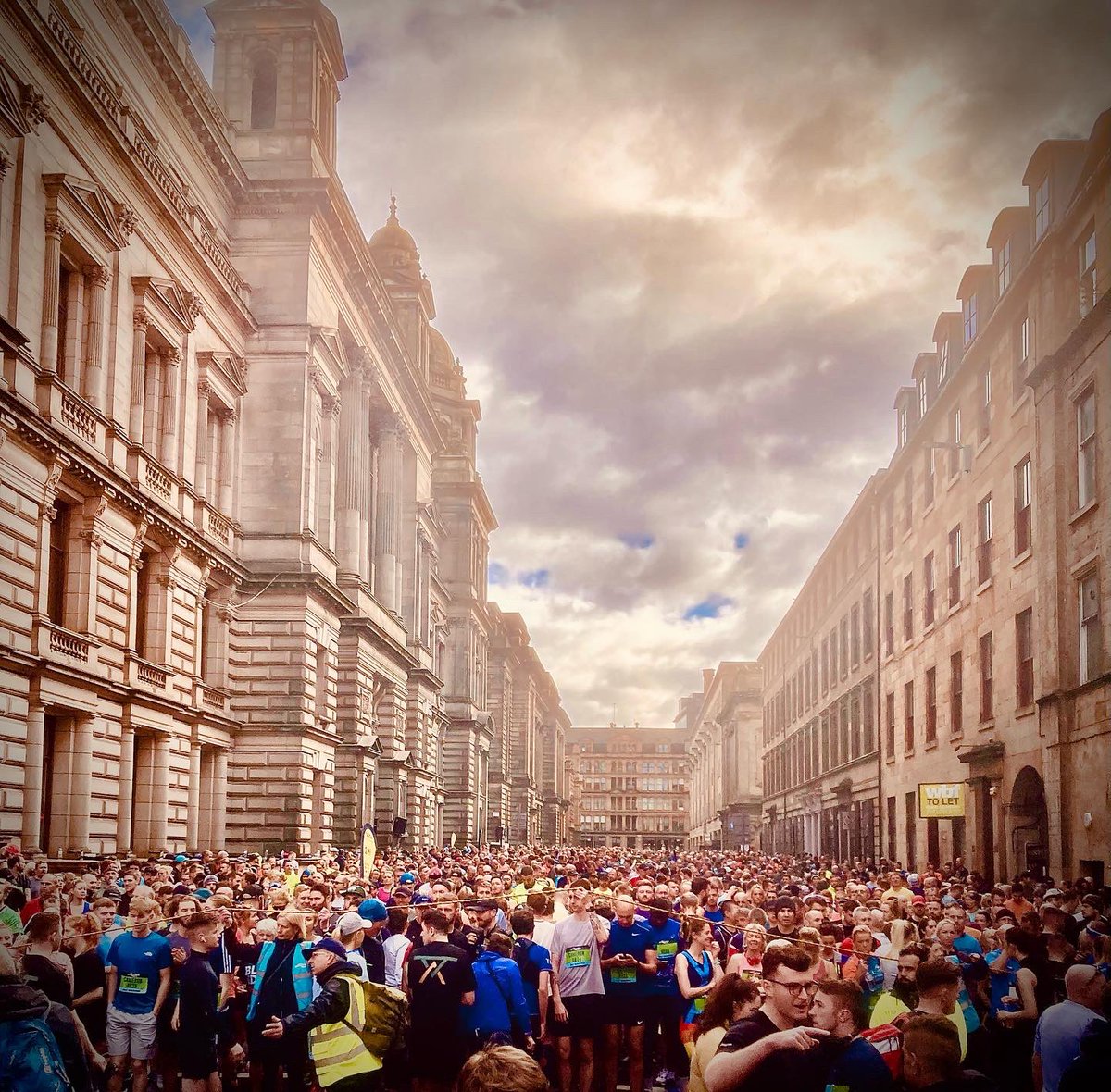 Fantastic Glasgow Half Marathon today  <a href="/GreatScotRun/">Great Scottish Run</a> #glasgow #ukrunchat #scotland #uk