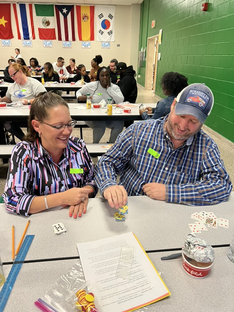 Late! Worth the wait! <a href="/hecorleyelem/">H.E. Corley Elem</a> our math coach, <a href="/sweetT1913/">Natasha</a> facilitated a STELLAR Morning w/Mathematics for our parents! Huge Engagement!@ecartled #OurStory👏🏾❤️