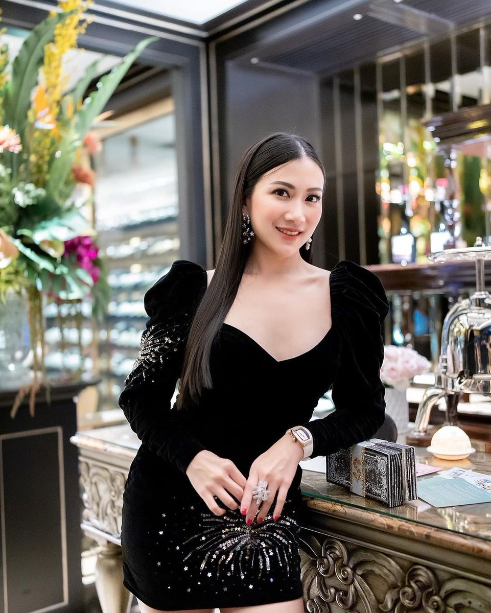 I don’t want a perfect life; I want a happy life. ☺️