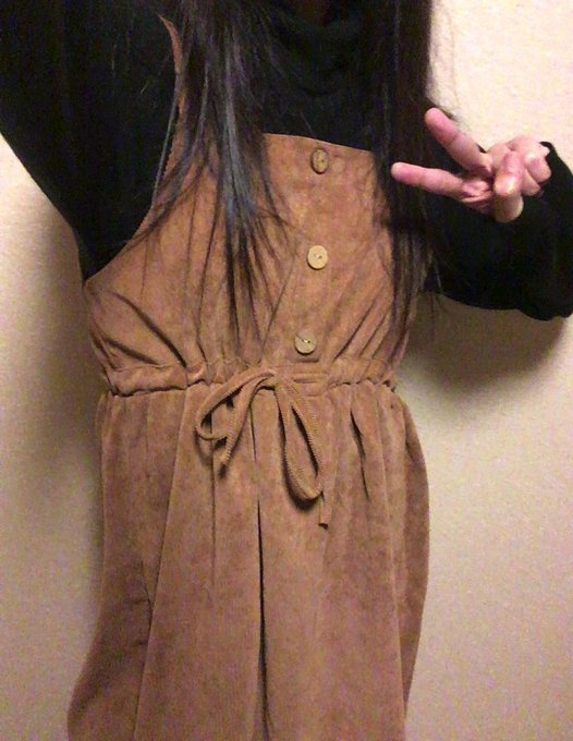 #10月になったのでフォロワーさんに自己紹介しようぜ 
お目々のアイドルお馴染み『小鳥遊すずめ』です❤w

イラスト・デザイン・WEB・動画などやりつつ
知的好奇心で見聞と思慮を広げるのが趣味の害はないタイプの変人✨
気がつくとドップリとハマるので推してね❤ 