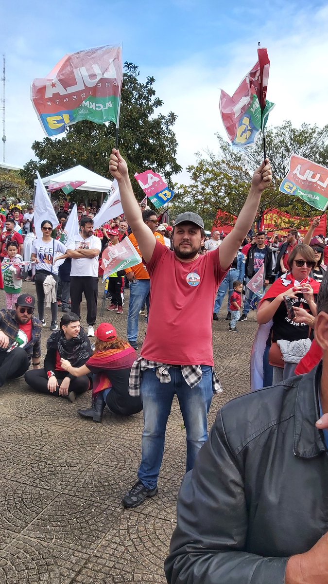 bilessimo's tweet photo. Só pra deixar oficial:
Estadual-@Francielbritos1 15888
Federal-@MondardoGiovana 6565
Senador-@darioberger 400
Governador-@deciolimapt 13
Presidente-@LulaOficial 13 https://t.co/EO7QF06gtT