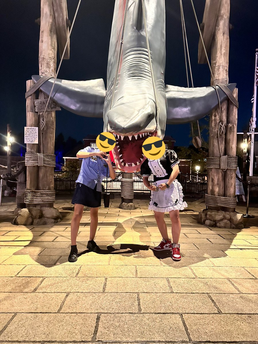 jIN___s15's tweet photo. 久々にユニバ行けたわw
メイドのコスプレして行ったら
みんな見るし女の子おっぱい揉んでくるし
おもろすぎやろw https://t.co/gxSpDAMCH1