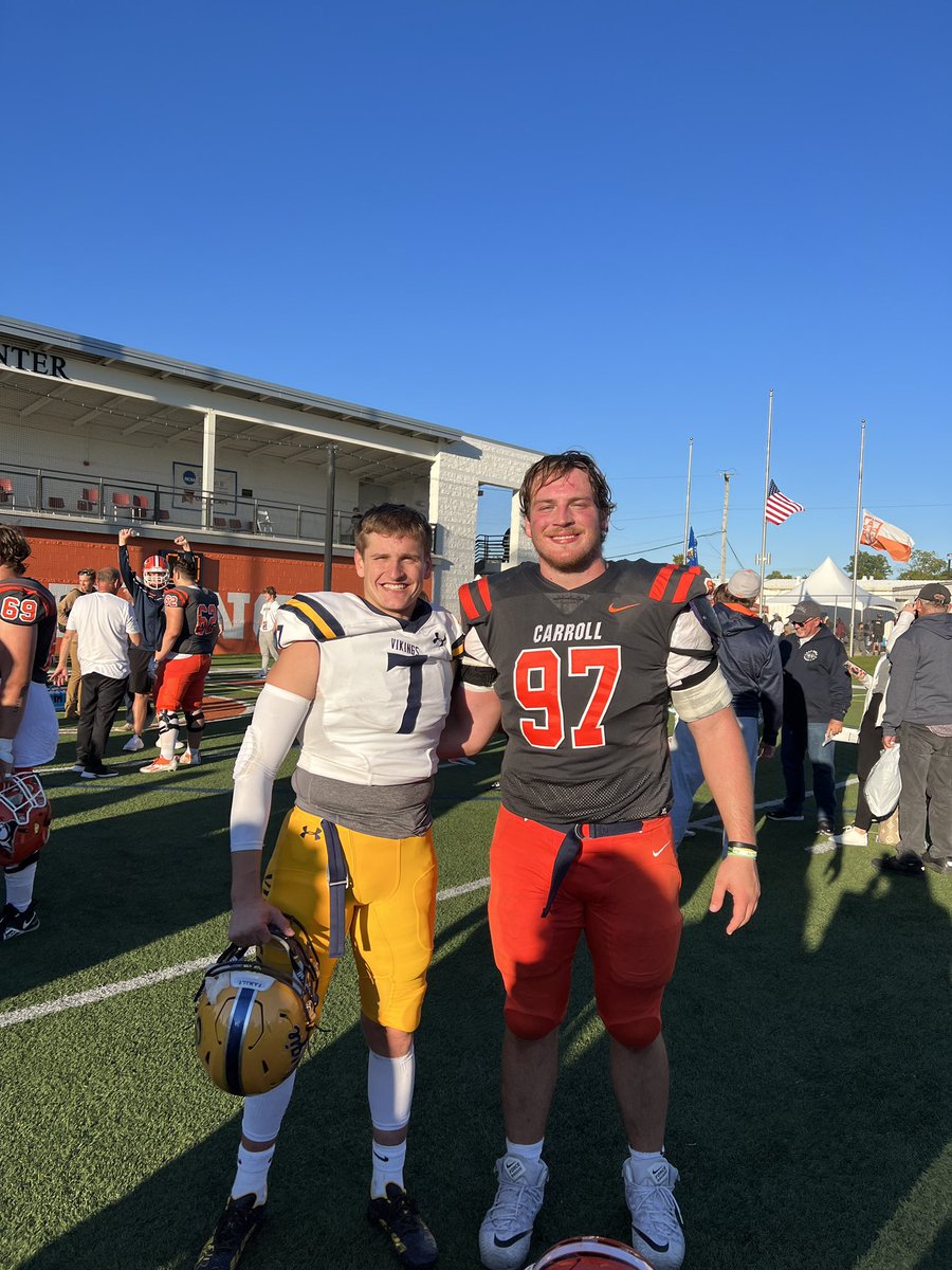 GBN_Football's tweet photo. Check out @TheRealNorberg and @NickMantas97 two alumni getting together after big game. https://t.co/ZysaggPV2K