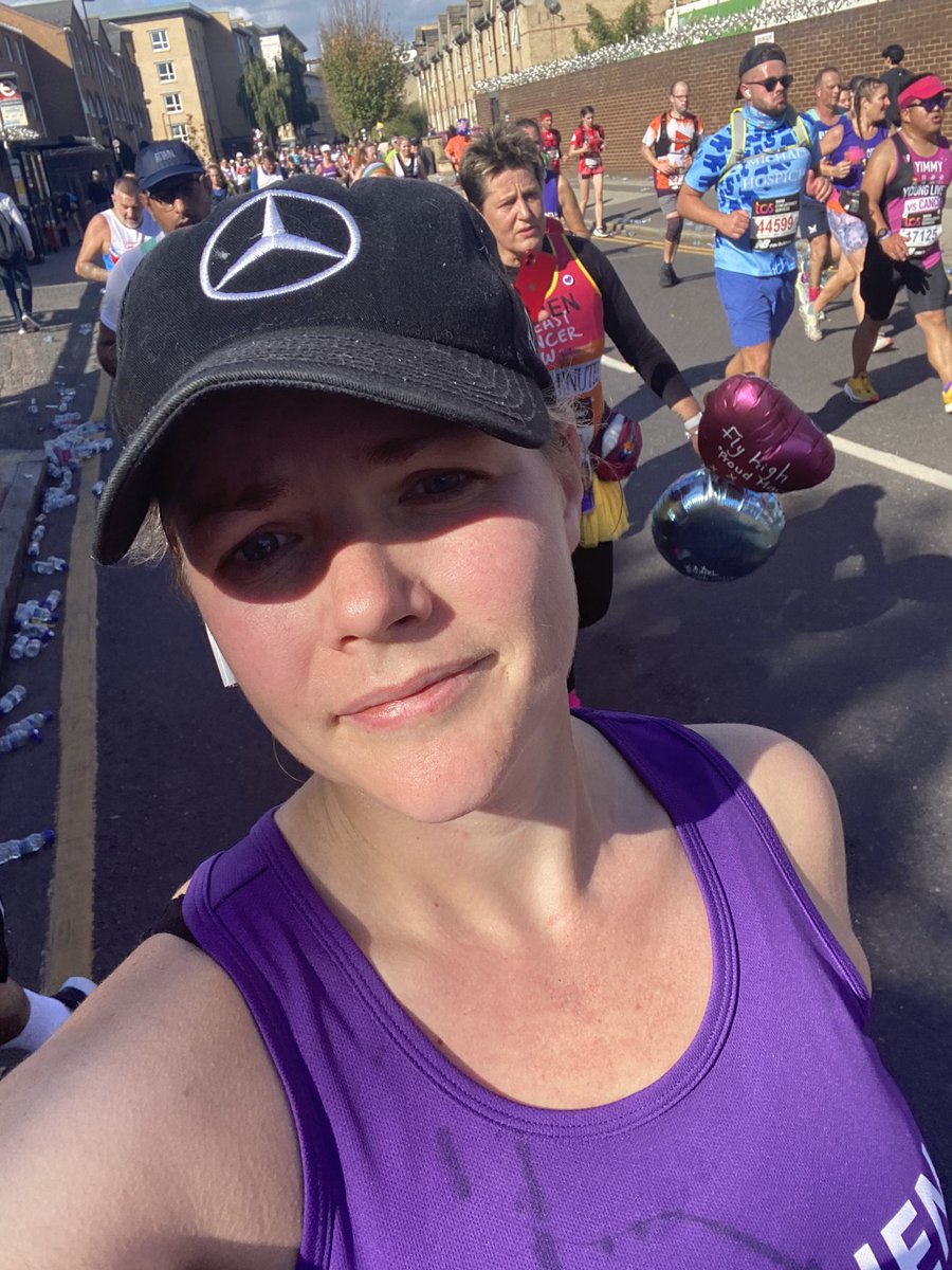 Mile 16 - everything hurts - go #teamHEN <a href="/EastHeadway/">Headway East Northants</a> #londonmarathon