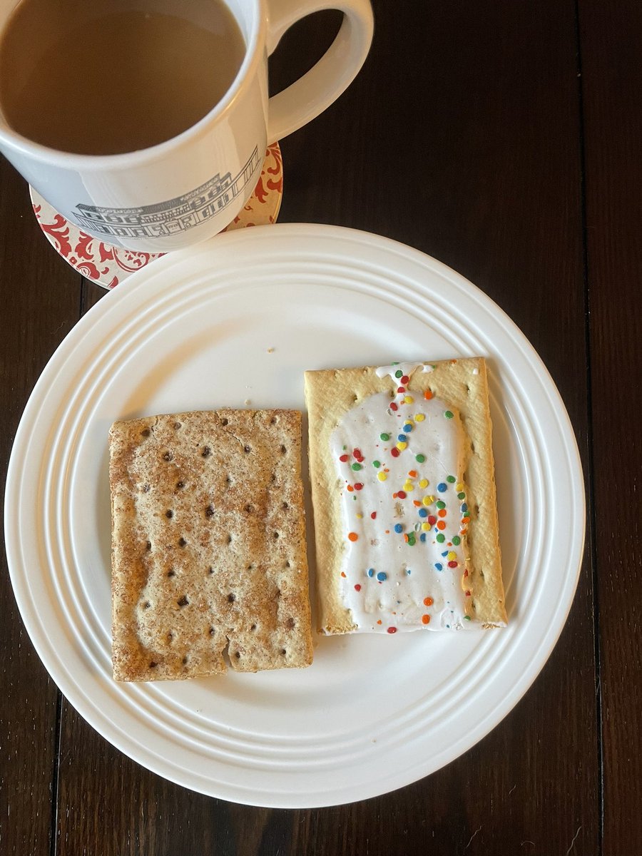 DrFishTeaches's tweet photo. Good morning #fcpssbts! Today, as i consumed this breakfast of champions, I learned my husband is also #TeamToasted https://t.co/onFrclgo5Q