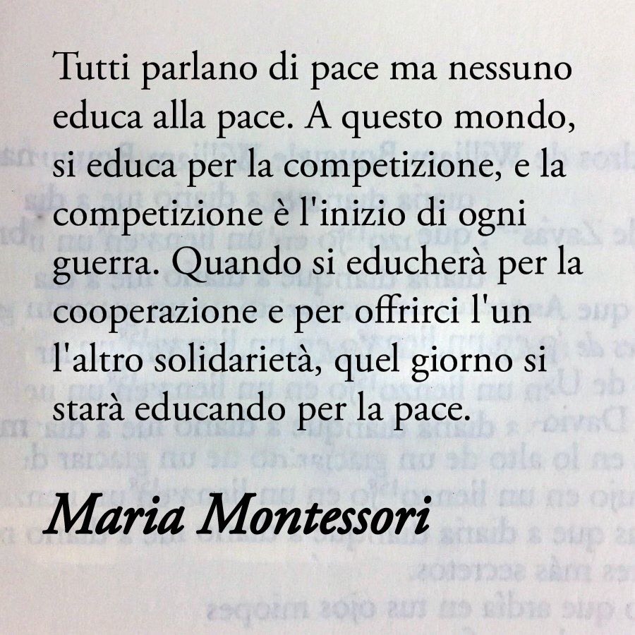 Poesiaitalia's tweet image. Tutti parlano di pace ma nessuno educa alla pace.
Il messaggio di educazione alla pace globale di Maria Montessori
