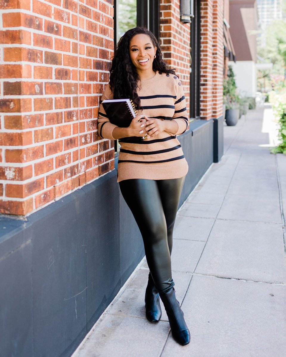 BrowardMall's tweet photo. #sweaterweather here I come!  @LOFT 
.
📸: @CarmenReneeBlog &amp; @_BStinger 
#browardmall #shopbrowardmall #loft #loveloft https://t.co/A0VJxG4fBt