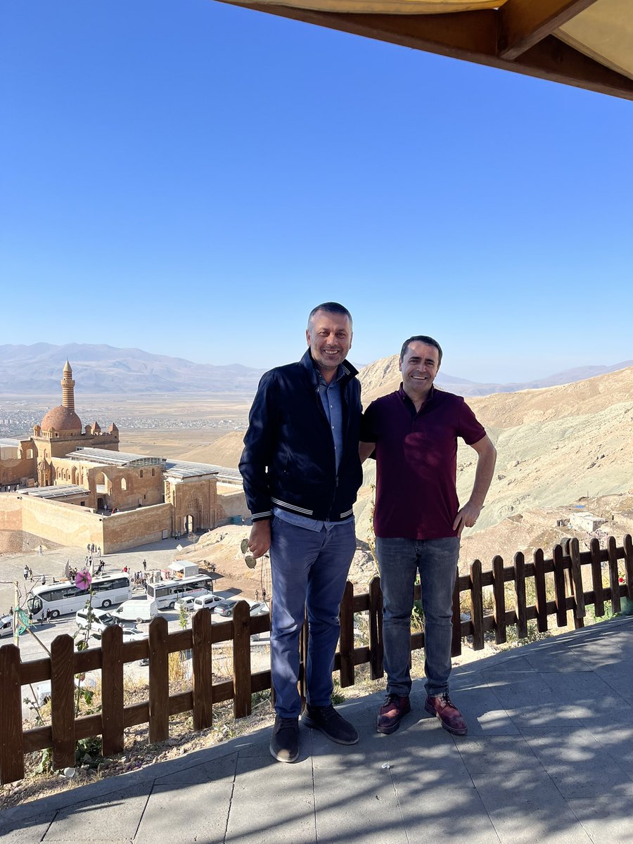 Erkanoner1's tweet photo. Yıllara meydan okuyan dostluk. https://t.co/2uwFQKFYKw