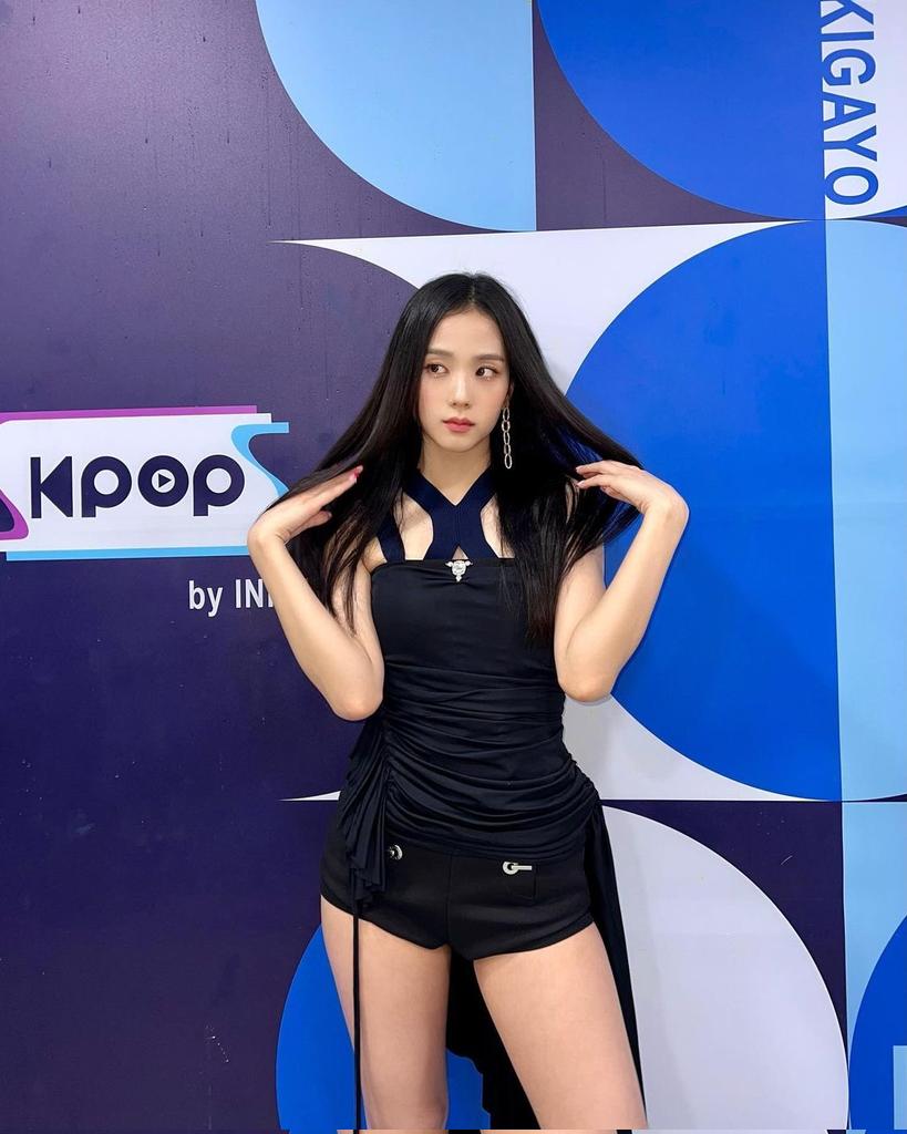 Sooyyaaa_'s tweet photo. Special for #ShutDown5thWin ❤️ https://t.co/4AiLt4kTO6